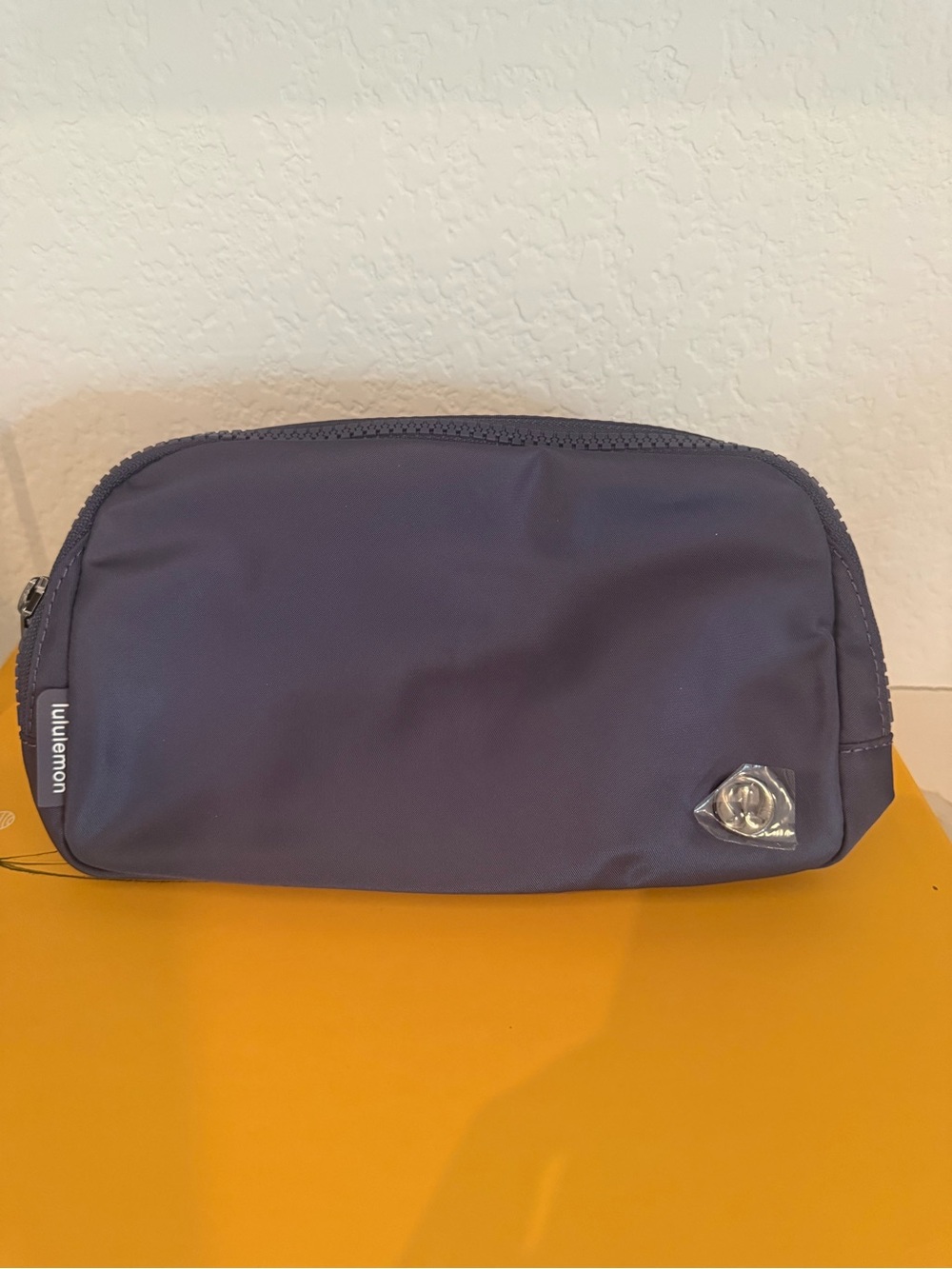 Lululemon everywhere belt - NEW with tags